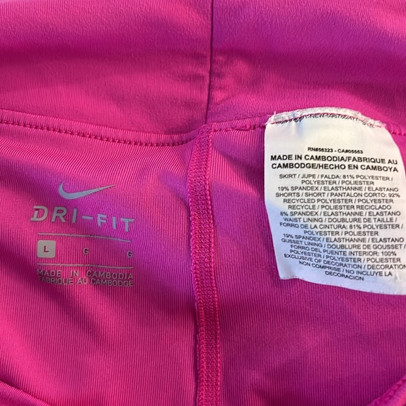 Lot of 3 Nike Dri Fit  Tennis skirts—size Large - Picture 2 of 9